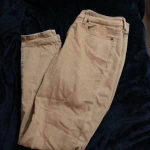 Women’s Guess jeans